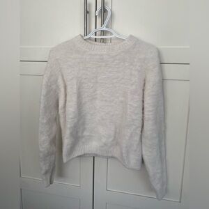 Soft fluffy sweater size sm